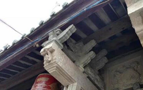 隱藏在鄉(xiāng)村里的古祠堂，歷經500年歲月滄桑3.jpg